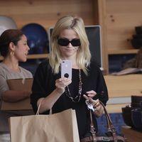 Reese Witherspoon out shopping in West Hollywood | Picture 107081